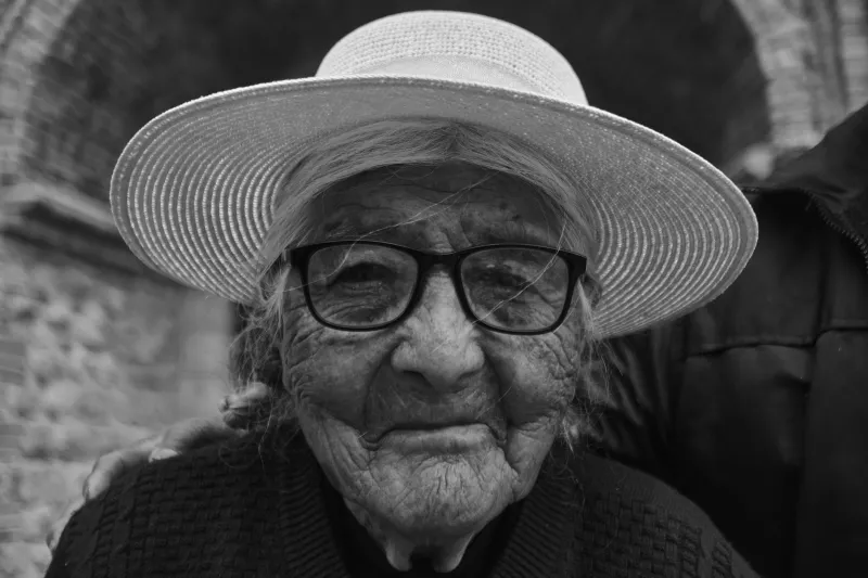 Lecciones bajo llave: las educadoras que desafiaron la censura franquista desde la clandestinidad