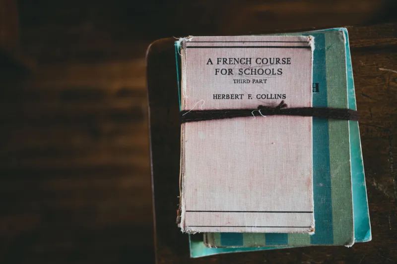 Historia con adjetivos: cómo el franquismo fabricó el pasado en las aulas españolas