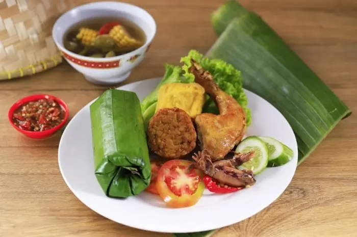 8 Makanan Khas Jawa Barat yang Wajib Dicoba